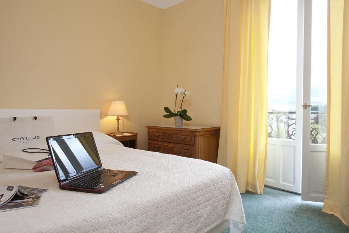 Logis Hotel Royal Saint-Mart 호와야 외부 사진