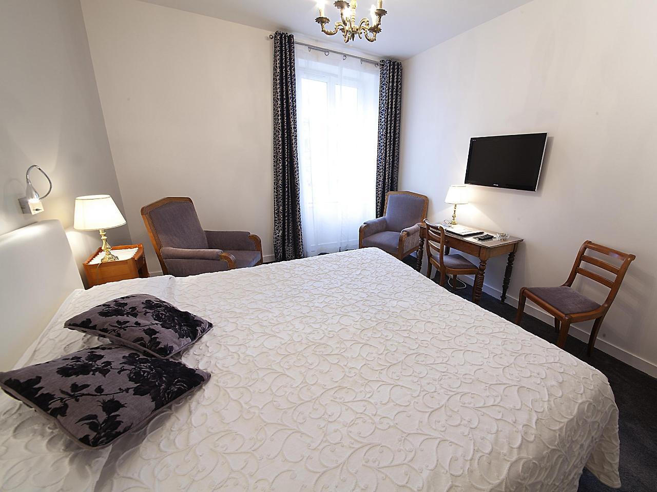 Logis Hotel Royal Saint-Mart 호와야 외부 사진