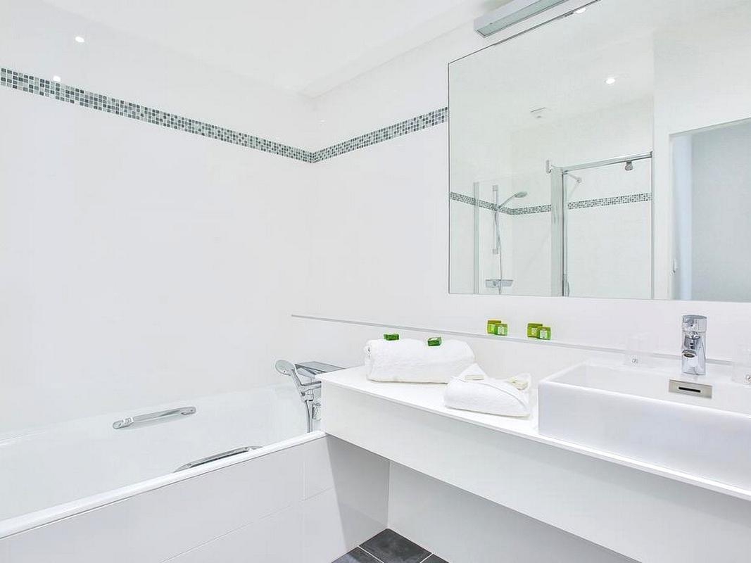 Logis Hotel Royal Saint-Mart 호와야 외부 사진