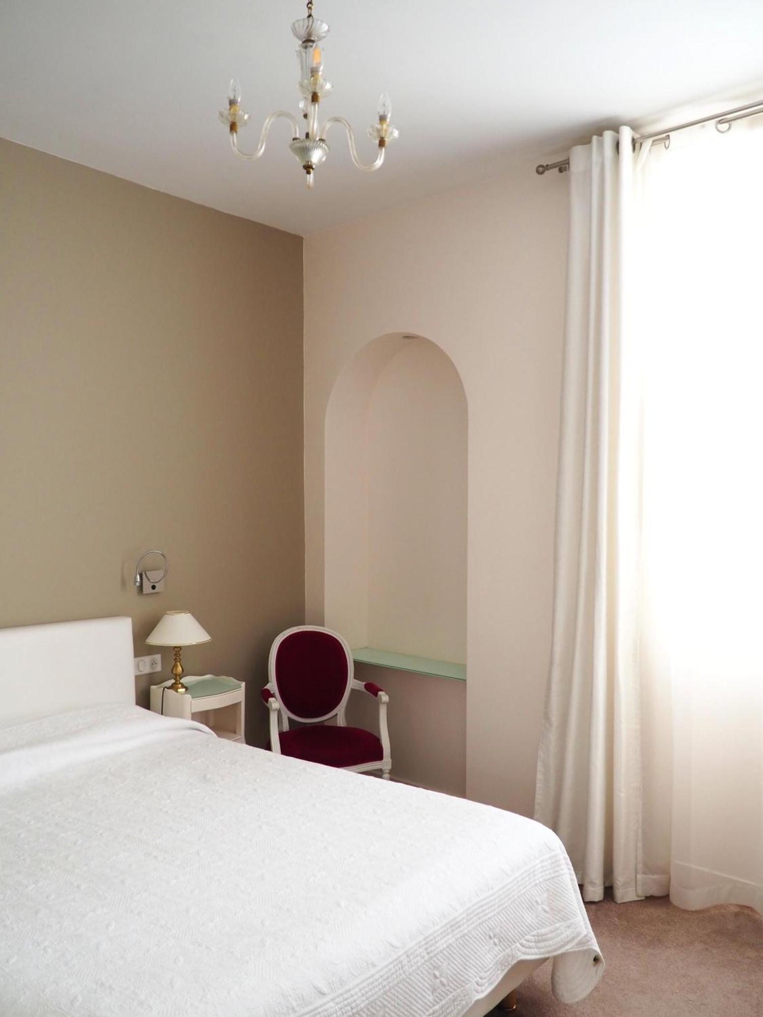 Logis Hotel Royal Saint-Mart 호와야 외부 사진