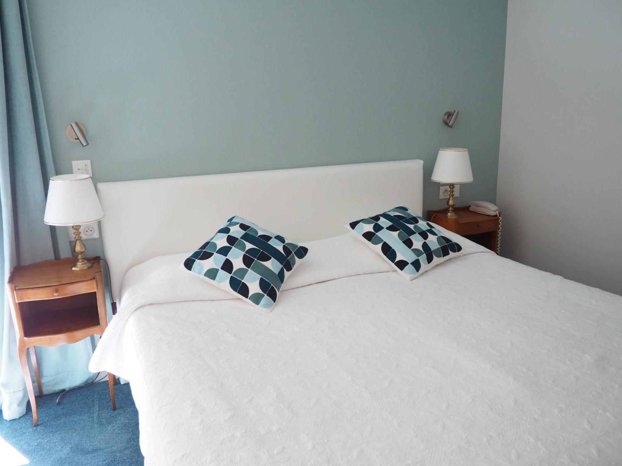 Logis Hotel Royal Saint-Mart 호와야 외부 사진