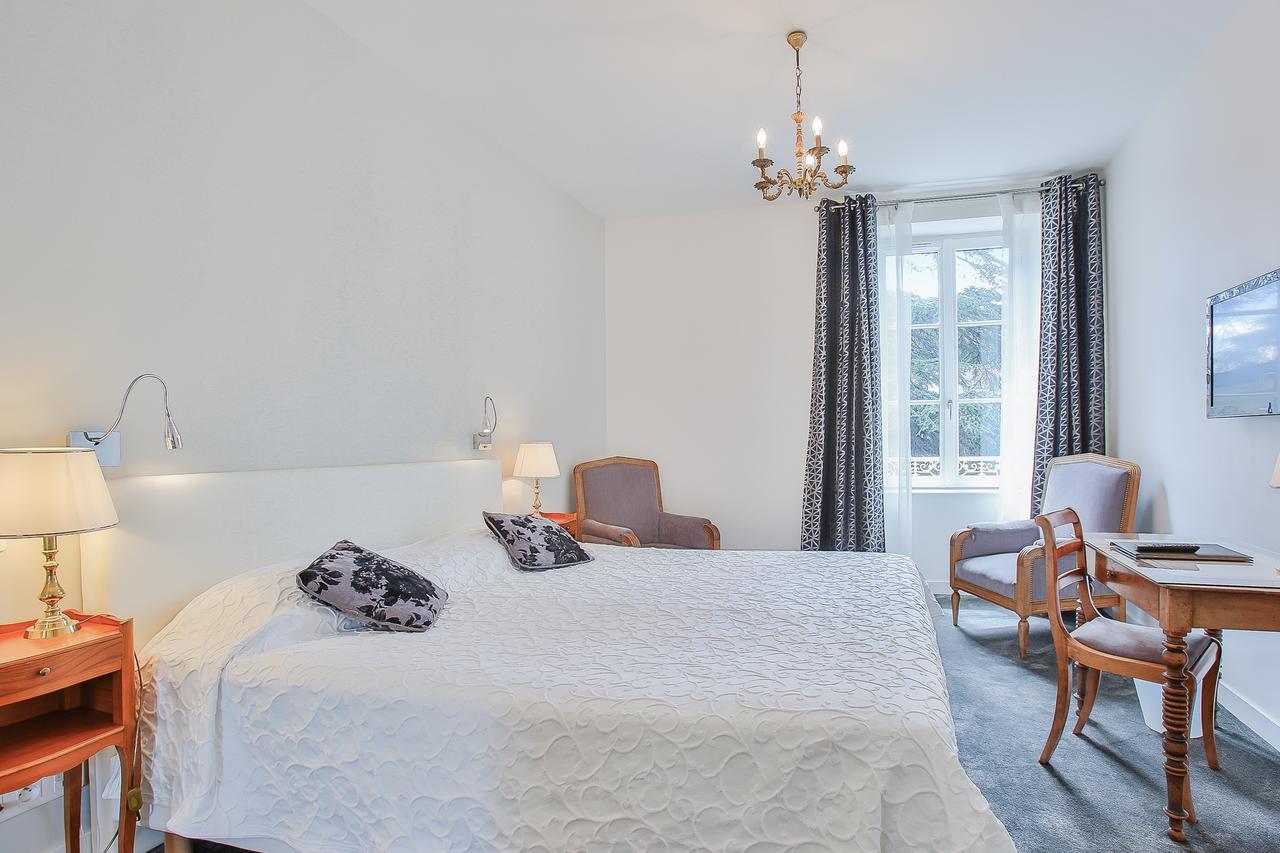 Logis Hotel Royal Saint-Mart 호와야 외부 사진